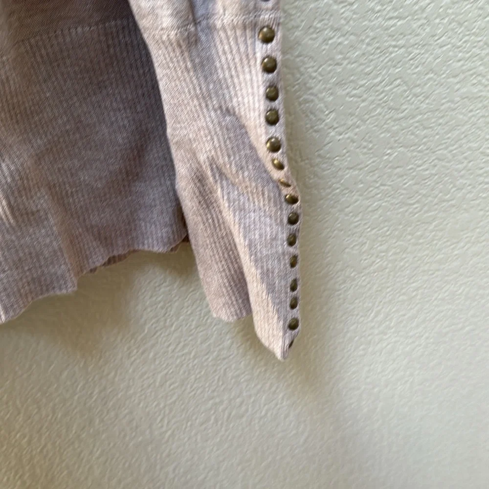 Sweater - Picture 3 of 6